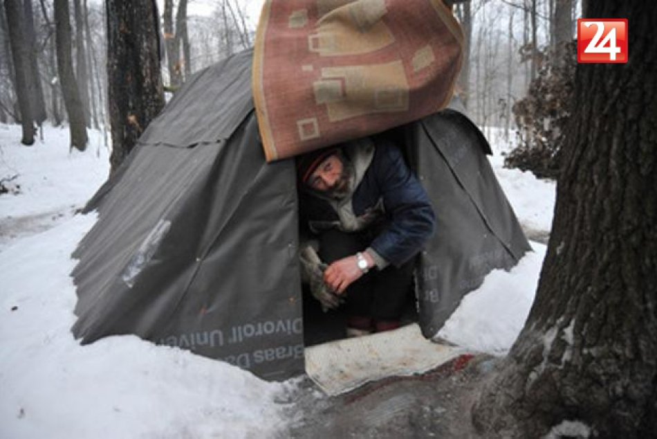 Ilustračný obrázok k článku Pri teplote vyše 10 stupňov pod nulou postavia pre bezdomovcov stany