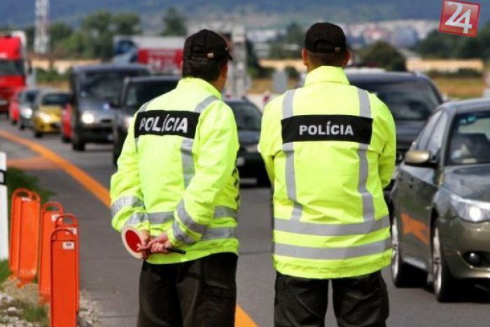 Ilustračný obrázok k článku Vodiči  jazdite opatrne: Dnes bude na cestách Bratislavského kraja zvýšený počet policajtov