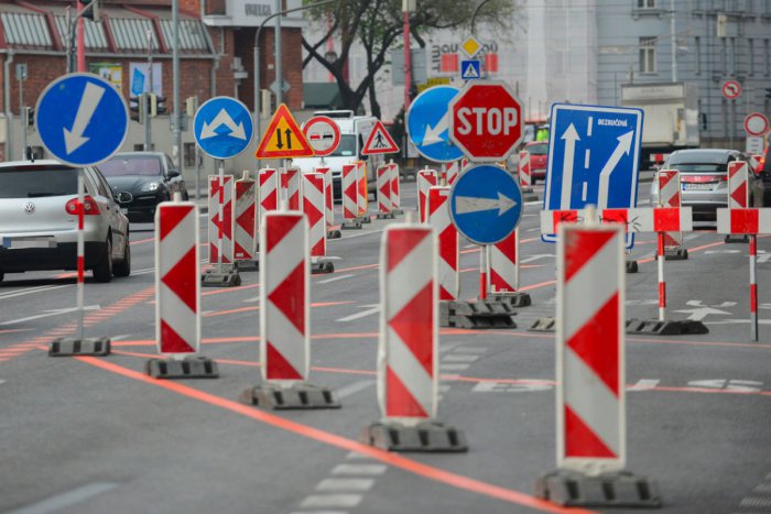 Ilustračný obrázok k článku Na vodičov v Bratislave čakajú ďalšie obmedzenia