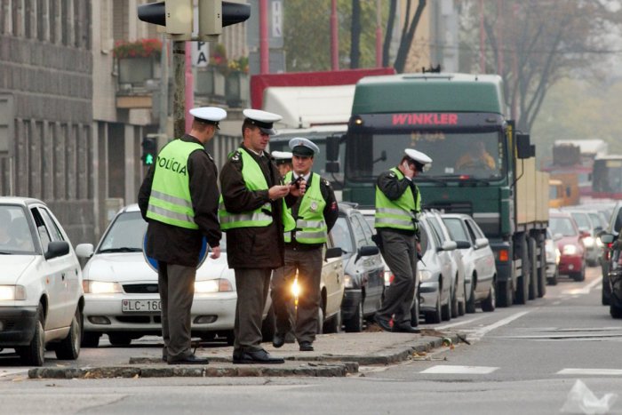 Ilustračný obrázok k článku Bratislava Inak chce zastaviť kolaps dopravy. Navrhujú aj zníženie cien električeniek