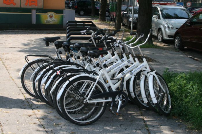 Ilustračný obrázok k článku Rozhovor: Biele bicykle ako odmena pre aktívnych Bratislavčanov