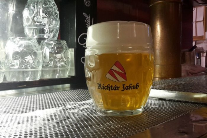 Ilustračný obrázok k článku Máte radi pivo? Čo ho takto ochutnať na Bratislavskej pivnej exkurzii?