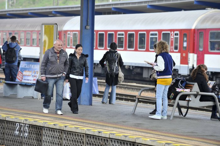 Ilustračný obrázok k článku S blížiacimi sa Dušičkami narastá aj počet cestujúcich, vlaková doprava sa preto posilňuje