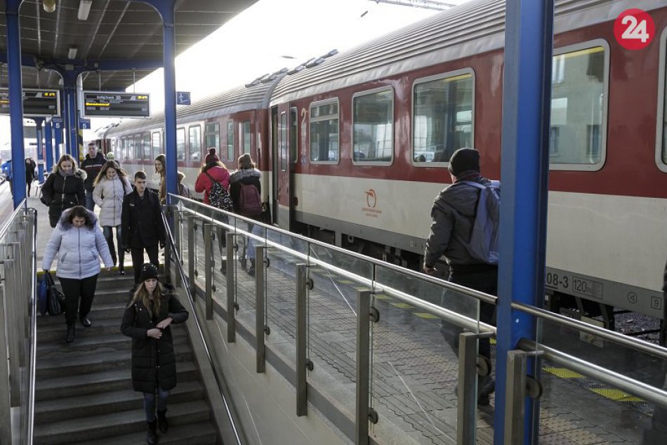 Ilustračný obrázok k článku Katastrofa s dopravou pokračuje: Niektorých vlakov sa v Bratislave a okolí vôbec NEDOČKÁTE