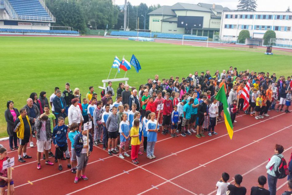 Deti z detských domovov súťažili na Športových majstrovstvách s Nestlé 2015