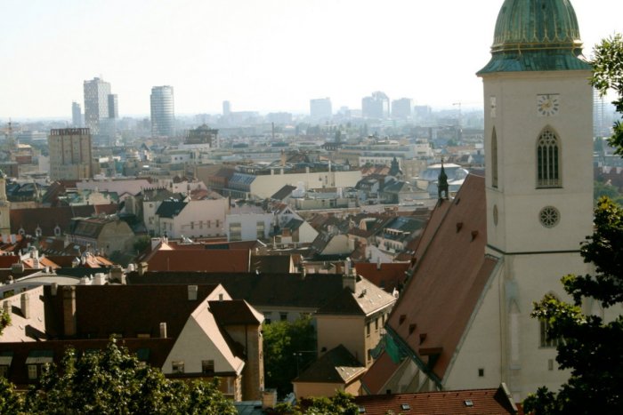 Ilustračný obrázok k článku Narazili ste v Bratislave na miesta, ktoré nefungujú? Upozornite na ne organizátorov projektu Mestské hradby