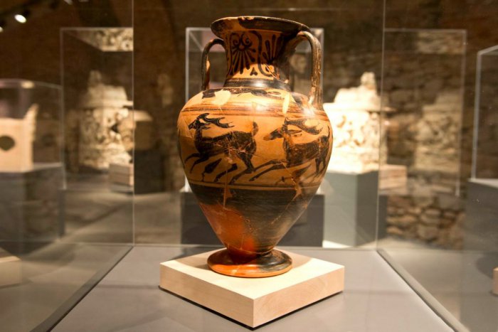 Ilustračný obrázok k článku Jedinečná výstava na Bratislavskom hrade: Odhaľte vďaka nej kultúru a život zaniknutých Etruskov