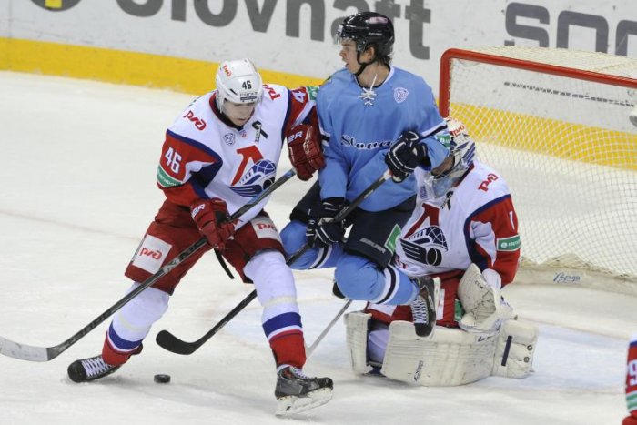 Ilustračný obrázok k článku Hokejistom Slovana sa krízu nepodarilo zlomiť. Doma tentokrát podľahli Lokomotivu Jarosľavľ1:3