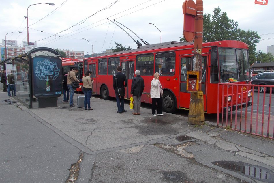 Ilustračný obrázok k článku Z Hlavnej stanice sa od júna dostanete trolejbusom číslo 210 až k novej budove SND