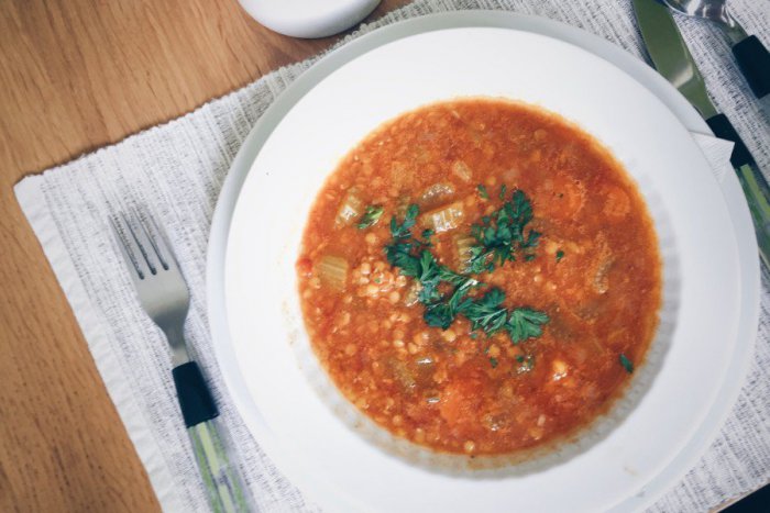 Ilustračný obrázok k článku Redakcia radí: Marocká polievka z červenej šošovice
