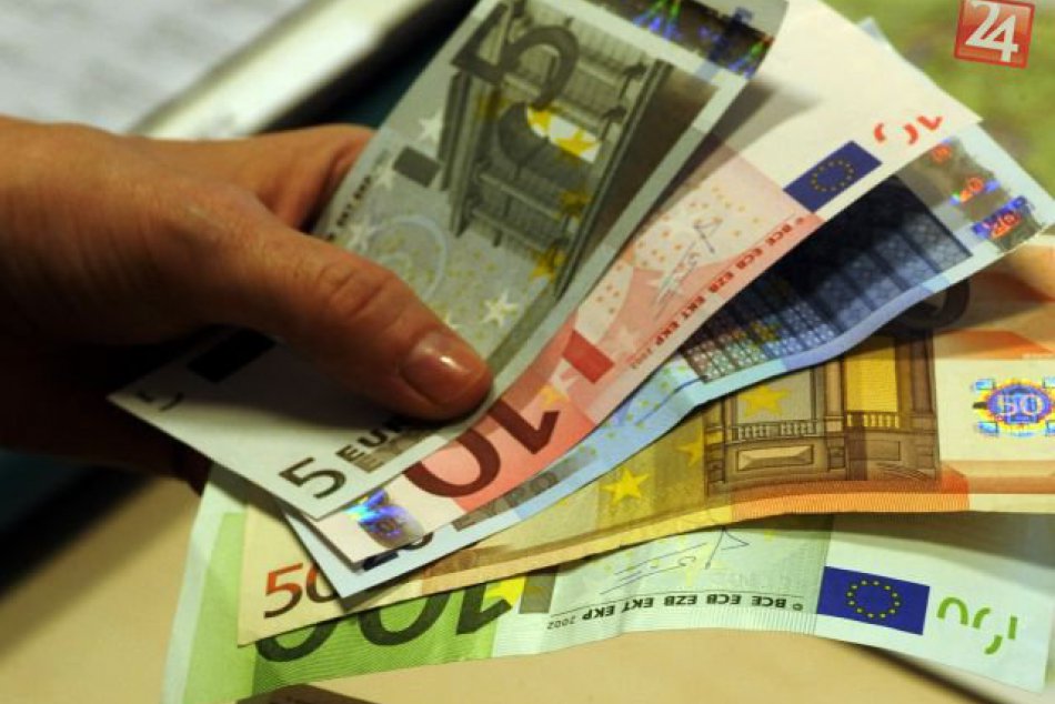 Ilustračný obrázok k článku V uliciach hlavného mesta môžete prísť o desiatky eur. Nenechajte sa oklamať!