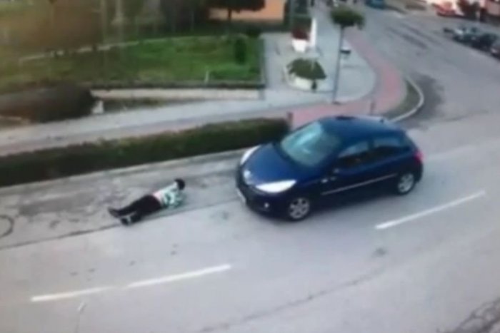 Ilustračný obrázok k článku VIDEO: Šokujúce policajné zábery z našich ciest! Mnohí vodiči i chodci riskujú svoj život