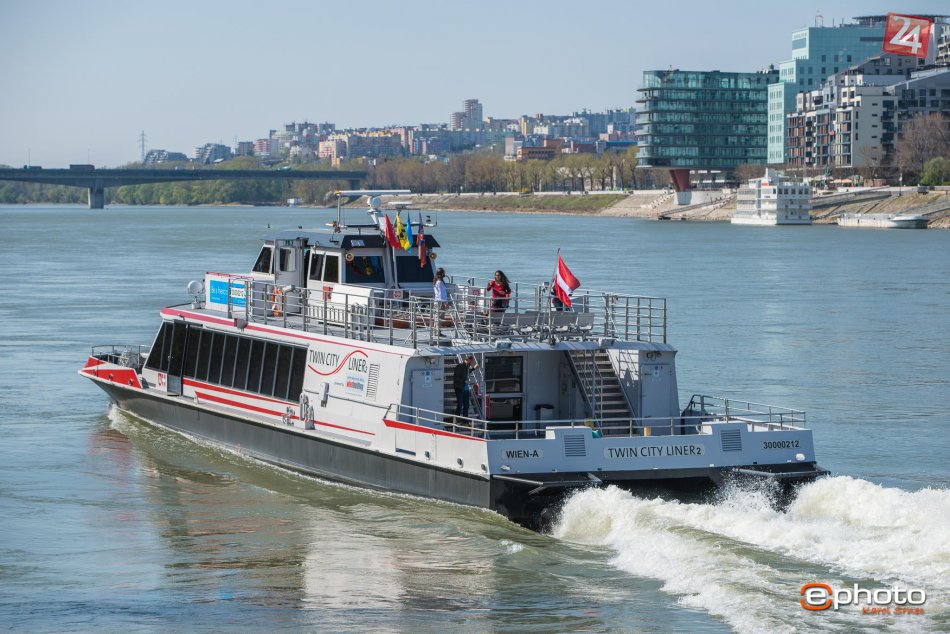 Ilustračný obrázok k článku Dunajbus by mohol po vode prepraviť ľudí zo Šamorína do Bratislavy do 25 minút