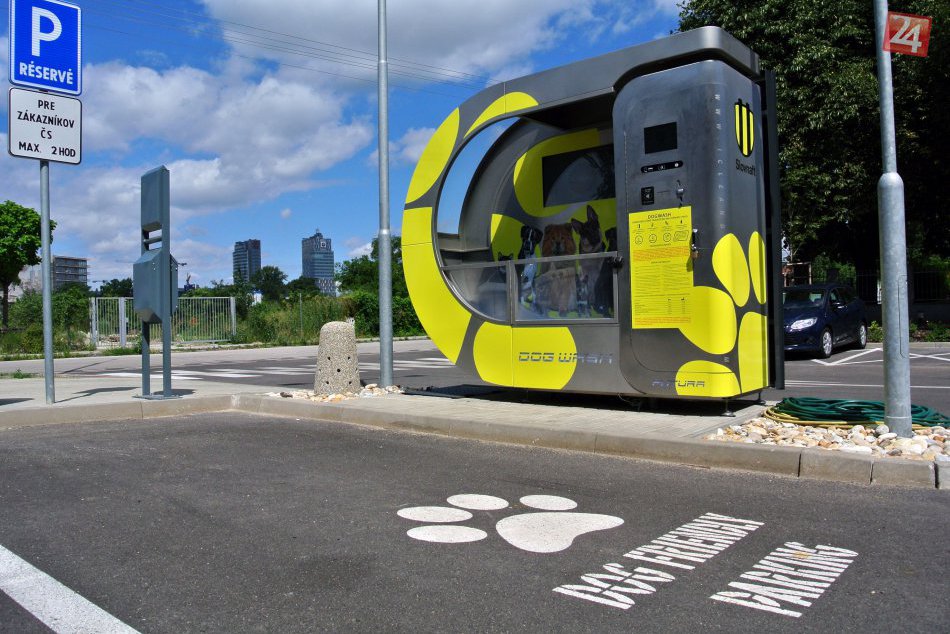 Ilustračný obrázok k článku Najmodernejšia čerpacia stanica v Bratislave má aj umývaciu linku pre psov