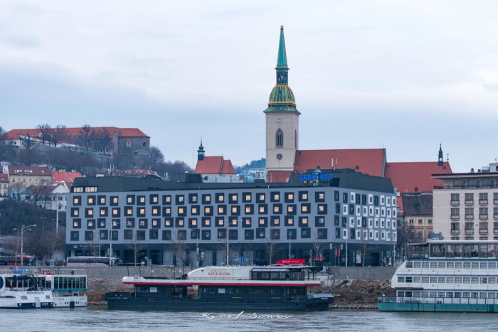 Ilustračný obrázok k článku Rekonštrukcia bývalého hotela Danube je ukončená, fasádu chcú zmeniť