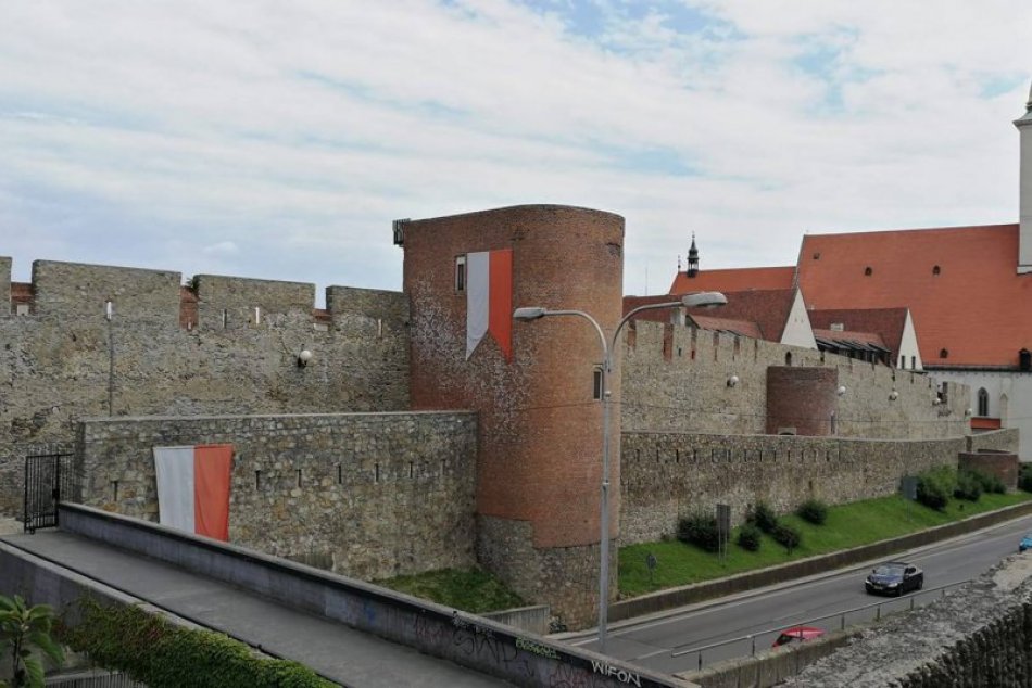 Ilustračný obrázok k článku Mestské hradby sa postupne otvárajú. Čaká ich však ešte ďalšia veľká obnova