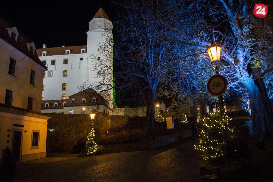 Ilustračný obrázok k článku Kam v Bratislave zadarmo: Začína sa advent na hrade, v Inchebe si zahráte stovky hier