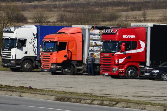 Ilustračný obrázok k článku Na okraji Lozorna má vyrásť servis pre kamióny. Obyvatelia obce sú proti