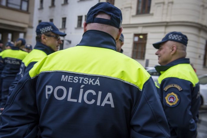 Ilustračný obrázok k článku Polícia považuje bezpečnostnú situáciu v Bratislave za stabilizovanú