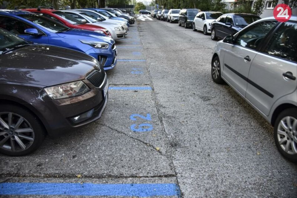 Ilustračný obrázok k článku Nové Mesto odkladá spustenie pilotnej parkovacej rezidentskej zóny