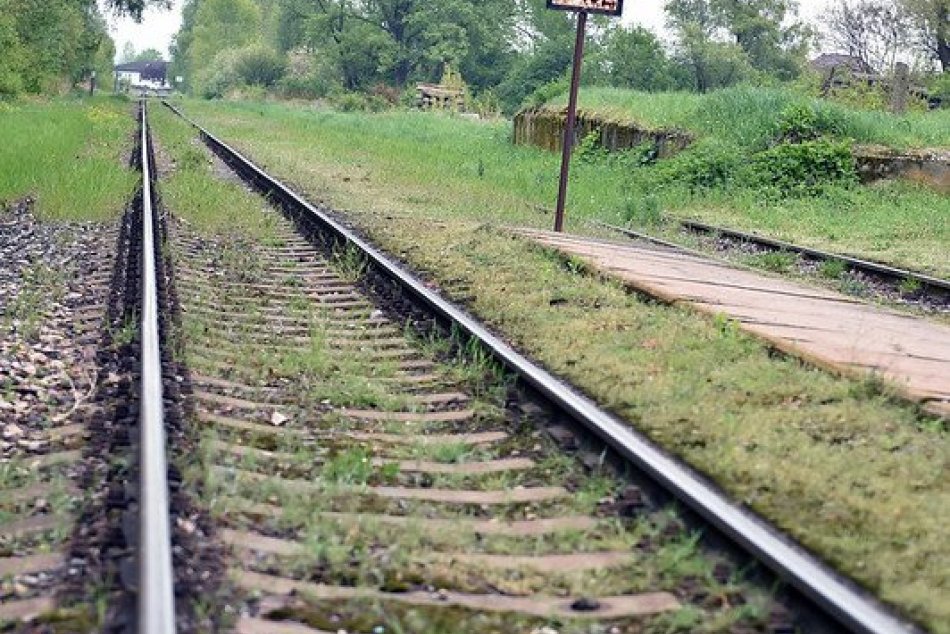Ilustračný obrázok k článku TRAGÉDIA na koľajniciach: Vlak v Bratislave prešiel ženu, na mieste ZOMRELA