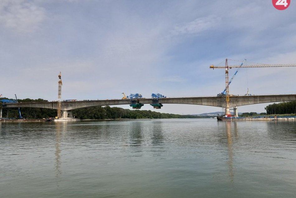 Ilustračný obrázok k článku Kto chce Španielsky most v Bratislave? Z recesie sa môže stať realita