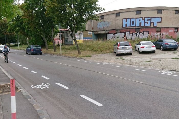 Ilustračný obrázok k článku Bratislava sa priblížila k cyklistickým veľmociam. Pribudol tu prvý ochranný pruh