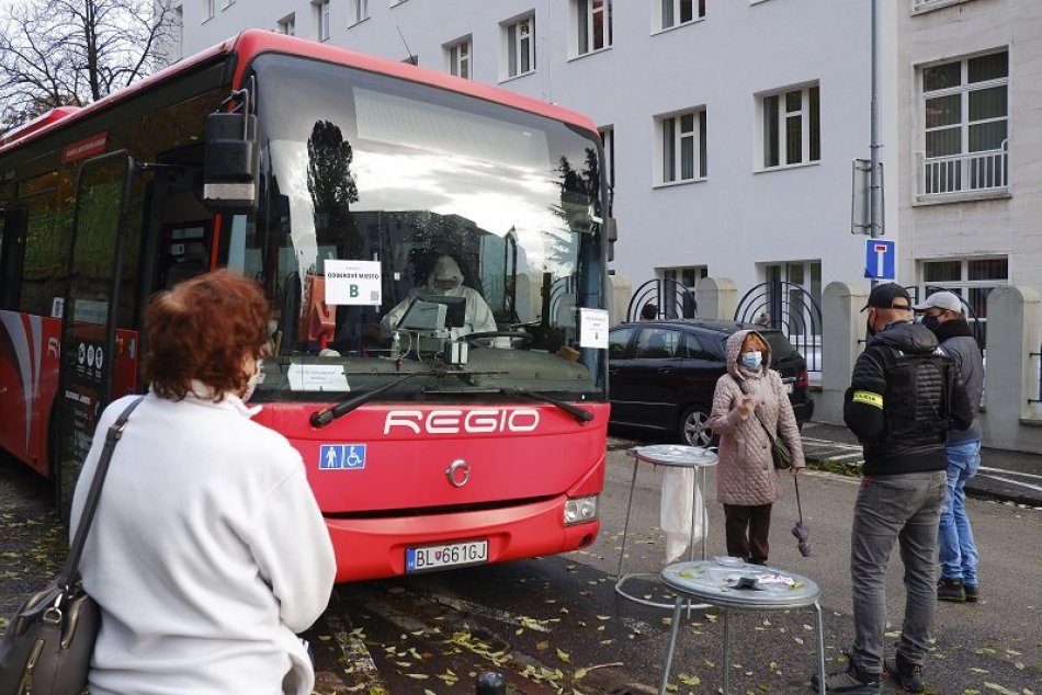 Ilustračný obrázok k článku Odberné miesta v Bratislave: Na testovanie vo vozidlách MHD sa môžete vopred OBJEDNAŤ
