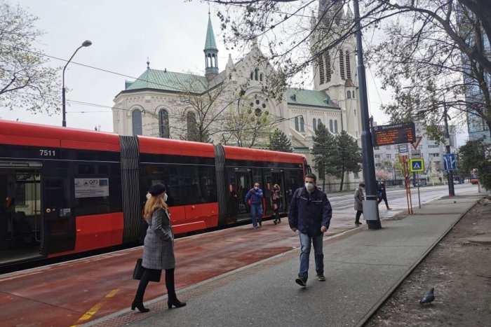 Ilustračný obrázok k článku Veľkonočné sviatky ovplyvnia aj bratislavskú MHD: V akom režime bude jazdiť?