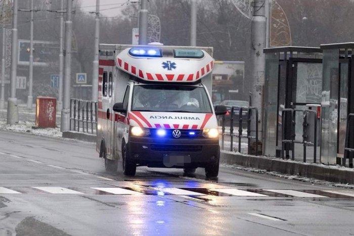 Ilustračný obrázok k článku Plamene v dome seniorov v Bratislave, viacerí skončili v nemocnici: TOTO bola možná príčina požiaru