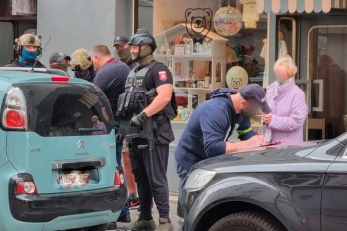 Ilustračný obrázok k článku Policajná RAZIA v centre Bratislavy: Prípad má súvisieť s nedovoleným ozbrojovaním