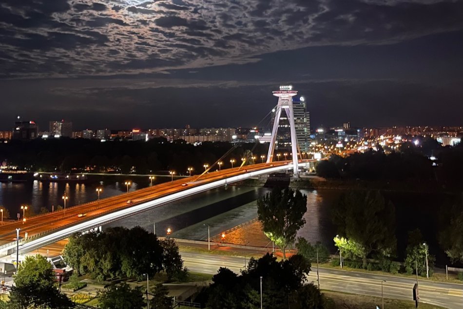 Ilustračný obrázok k článku SVET O SLOVENSKU: Američania majú Bratislavu za SOVIETSKE mesto so sci-fi architektúrou, FOTO