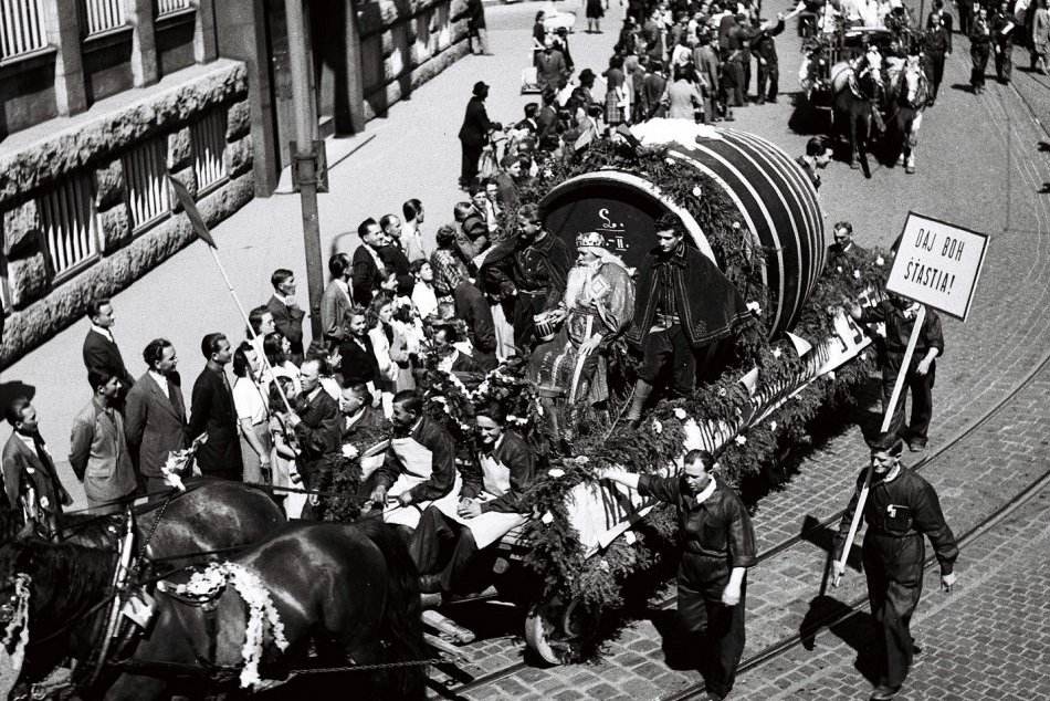 Oslavy 1. mája v Bratislave v roku 1946