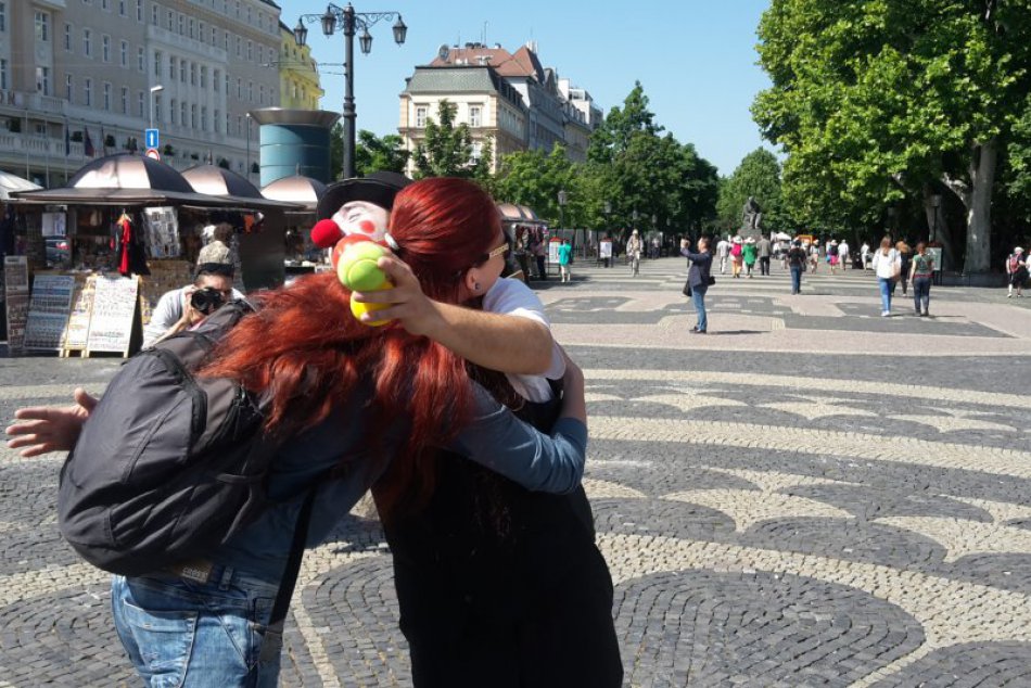 Hug Day v Bratislave