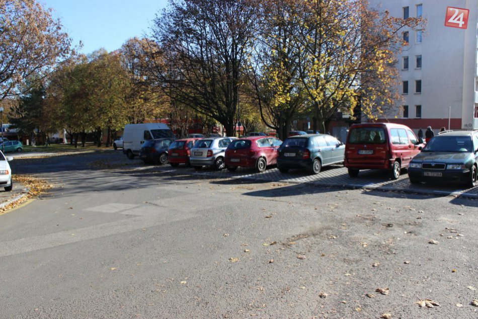 Nové parkovacie plochy v Dúbravke