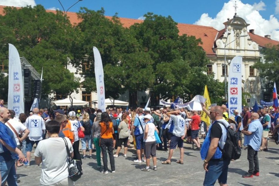 Protest odborárov v Bratislave