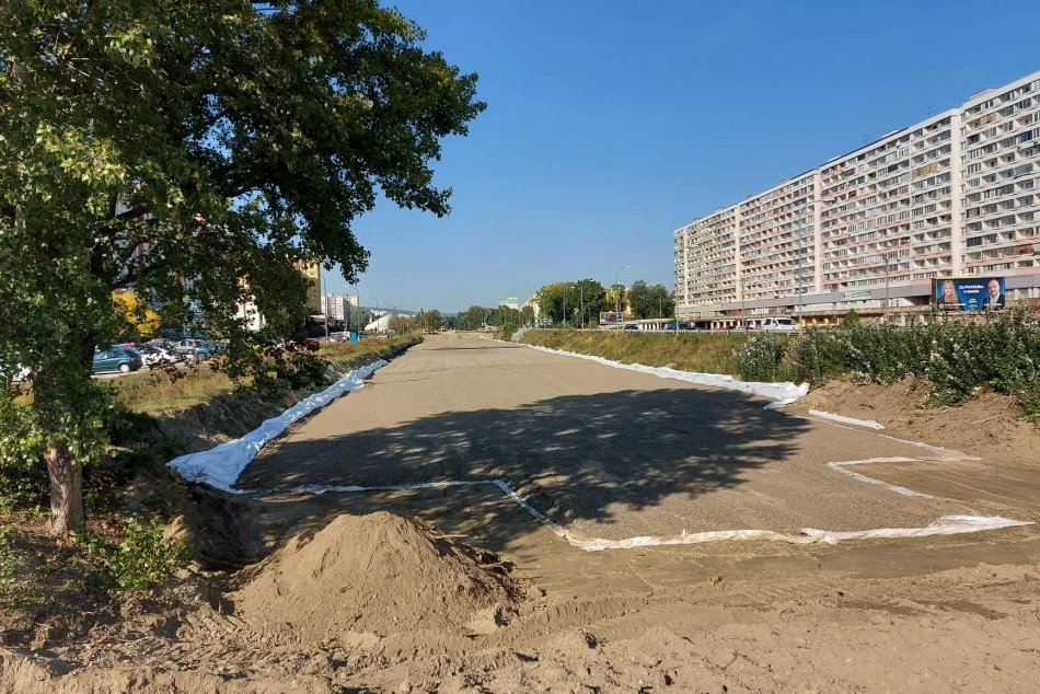 Električková trať v Petržalke - výstavba (október 2022)